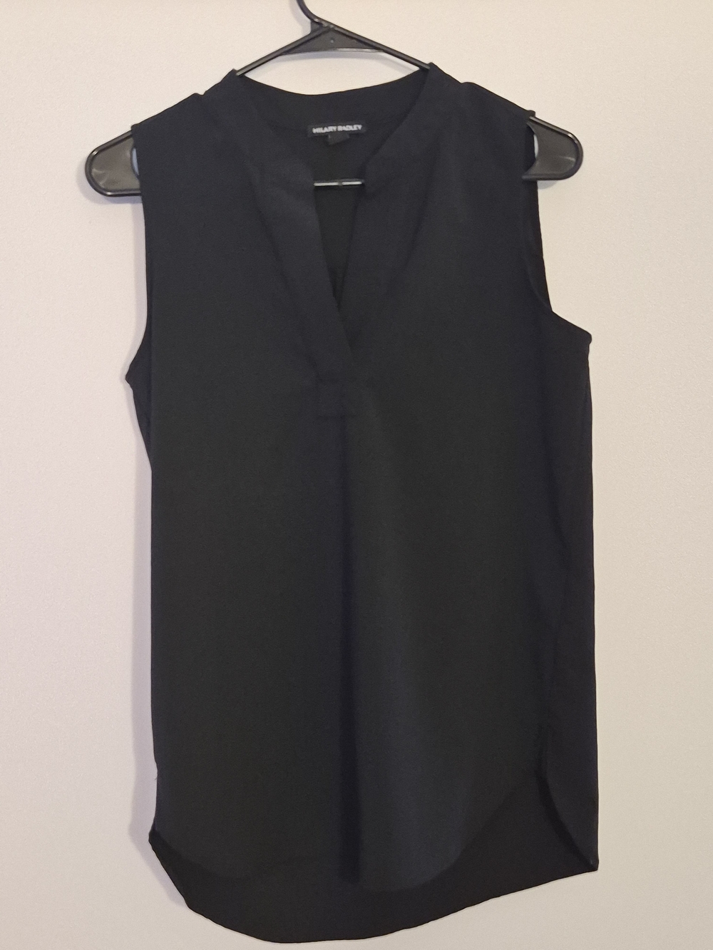 Hilary Radley Black Sleeveless V-Neck Tunic Camisole